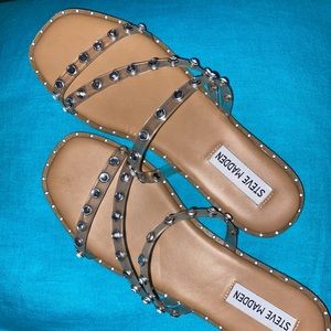MADDEN GIRL BONDI STRAPPY STUDDED SANDALS NWOT